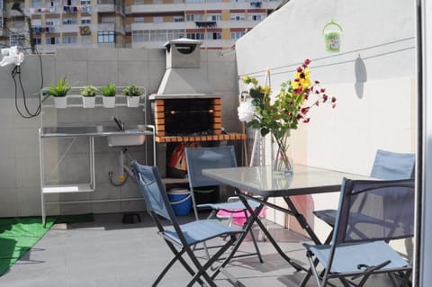 Patio, BBQ facilities, Balcony/Terrace