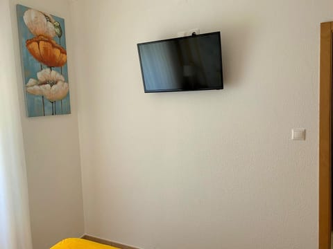 TV and multimedia, Bedroom