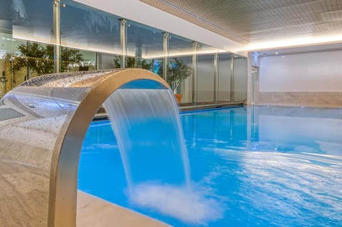 Spa and wellness centre/facilities, Pool view, Swimming pool