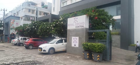 Royal Orchid Central Vadodara Hotel in Vadodara