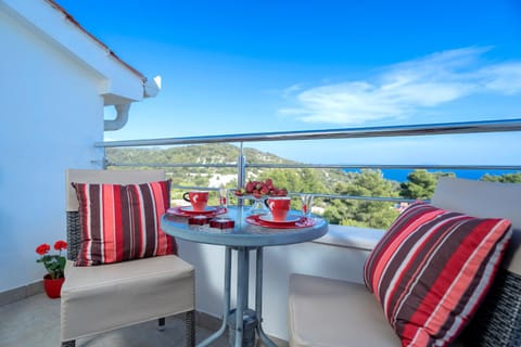 Balcony/Terrace, Seating area, Sea view