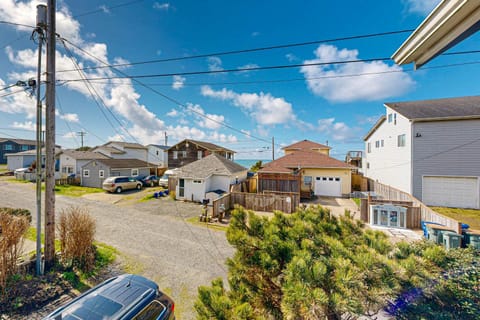 High Street Retreat House in Newport