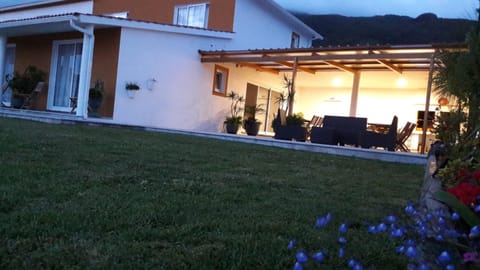 Casa d'Avó Guesthouse and Apartment Farm Stay in Azores District