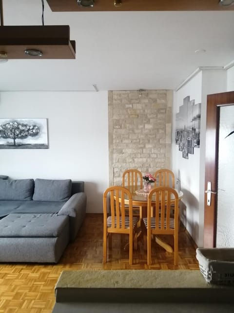 Apartman Stonewood West Apartment in City of Zagreb