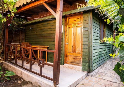Ikiz Pension Bungalow Campingplatz /
Wohnmobil-Resort in Antalya Province