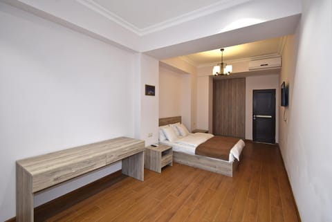 Luxury apartments just near Republic Square Apartamento in Yerevan
