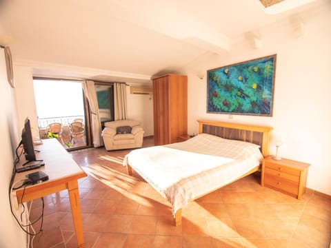 Apartments and Rooms Levantin Inn Bed and Breakfast in Sveti Stefan