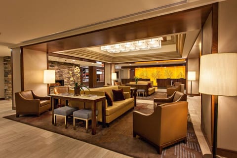 DoubleTree by Hilton Pittsburgh-Green Tree Hotel in Pittsburgh