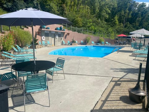 Pool view, Swimming pool