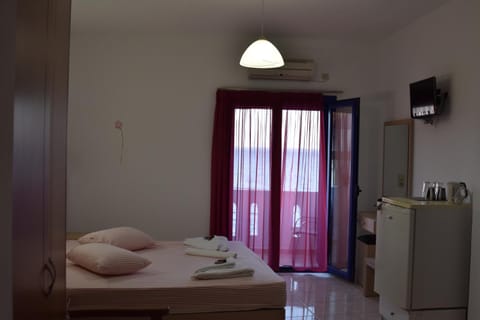 Paralia guest house Bed and Breakfast in Crete