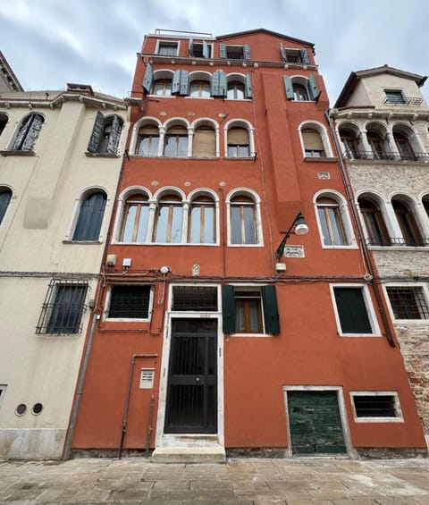 Ca’ degli Oresi Apartment in San Marco