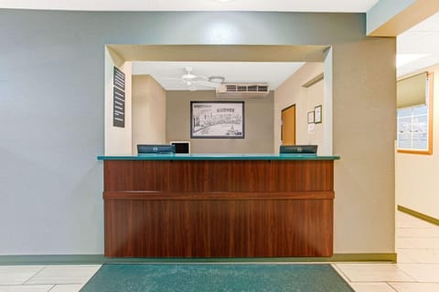 Lobby or reception, On site