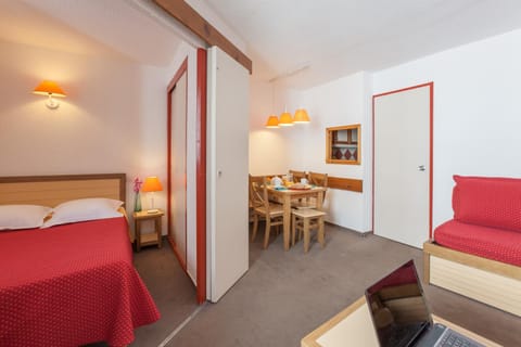 Résidence Pierre & Vacances Les Combes Apartment hotel in Les Allues