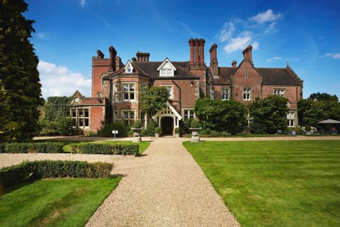 Property building, Facade/entrance, Summer, Garden