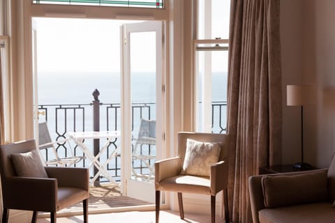 Spring, Day, Summer, Balcony/Terrace, Seating area, Bedroom, Sea view