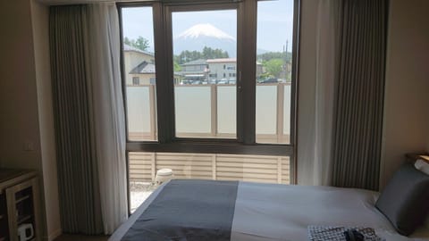 View (from property/room), Bedroom, Mountain view