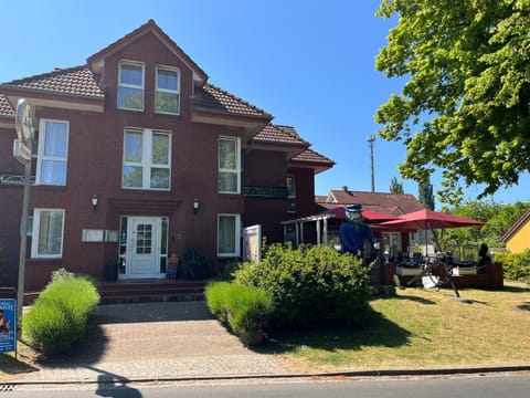 Property building, Street view