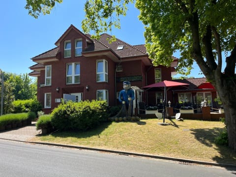 Property building, Street view