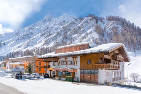 Property building, Natural landscape, Winter
