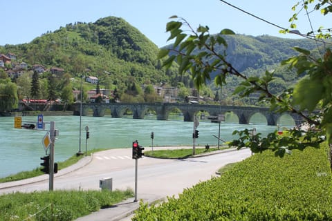 River view, Street view