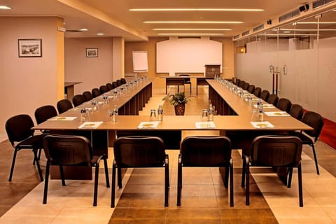 Business facilities, Seating area, Meeting/conference room