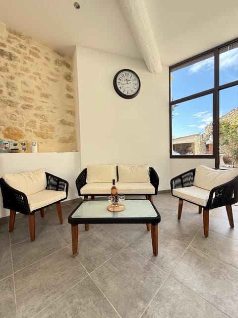 Gite Pont de Crillon House in Bédoin