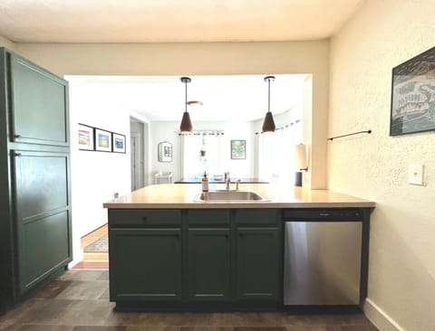 Lucky 30 Day House in Hood River