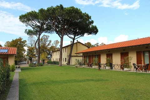Day, Garden