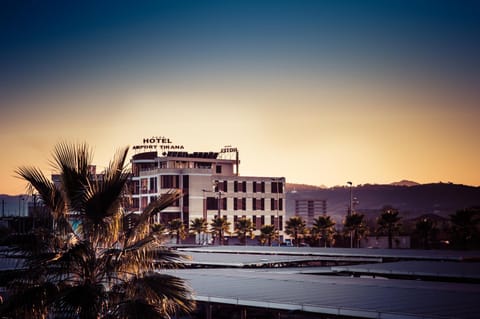 Facade/entrance, Night, Bird's eye view, Area and facilities