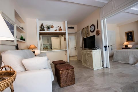 Jardines del Mar Marbella Condo in Marbella