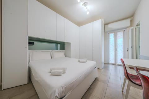 Bed, Photo of the whole room, Bedroom, towels, wardrobe