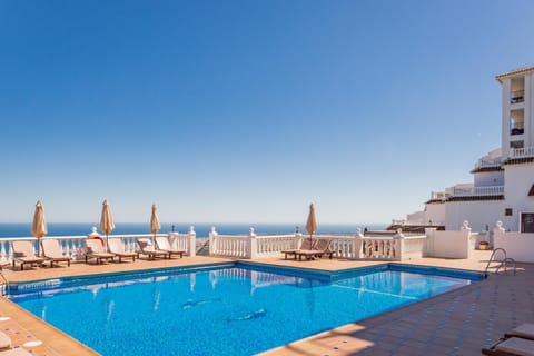 Spring, Day, On site, Pool view, Sea view, Swimming pool, sunbed