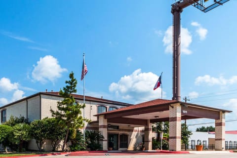 Property building, On site