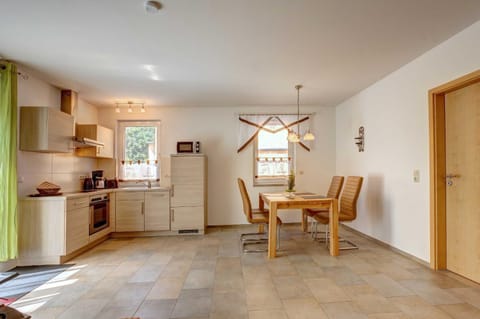 Haus Werder Wohnung 1 mit Kamin Vacation rental in Trassenheide