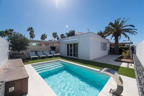 Casa Maspalomas private pool, Bbq and private parking Chalet in Maspalomas