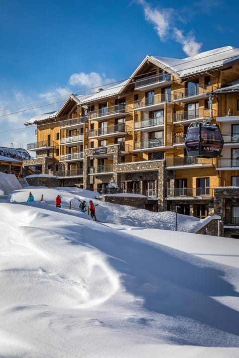 Property building, Winter