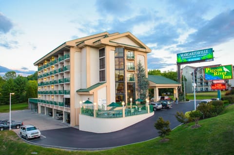 Pigeon River Inn Hotel in Pigeon Forge