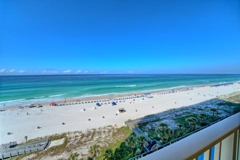 Gorgeous Condo with Breathtaking Ocean View - Unit 0803 Apartment in Upper Grand Lagoon