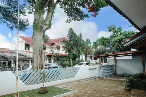 Boscha House House in Bandung