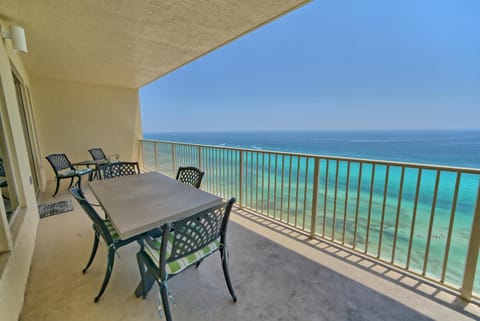 Deluxe High-Rise Condo Free Poolside WiFi and Beach Access - Unit 2102 Copropriété in Upper Grand Lagoon