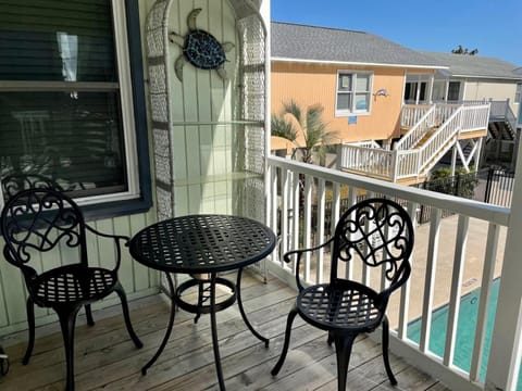 Sunset Square 104 L Home Casa in Garden City