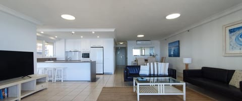 Zenith Ocean Front Apartments Apartment hotel in Surfers Paradise