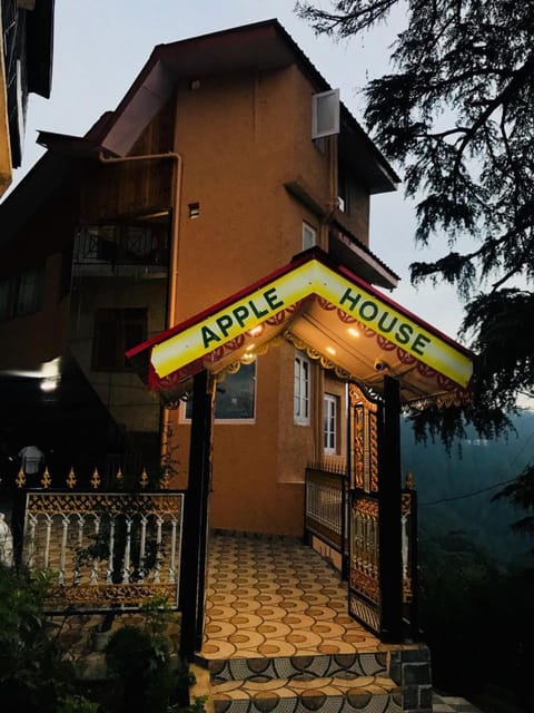 Apple House Bed and Breakfast in Shimla