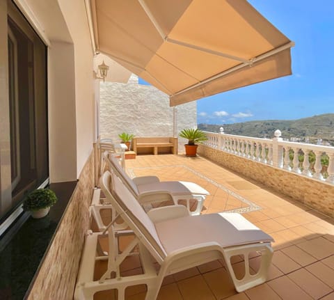 Balcony/Terrace, Mountain view, sunbed