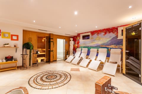 Sauna, Steam room, Spa and wellness centre/facilities