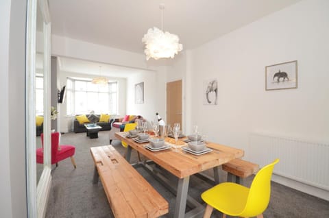 York Boutique House- spacious & stylish with free parking House in York