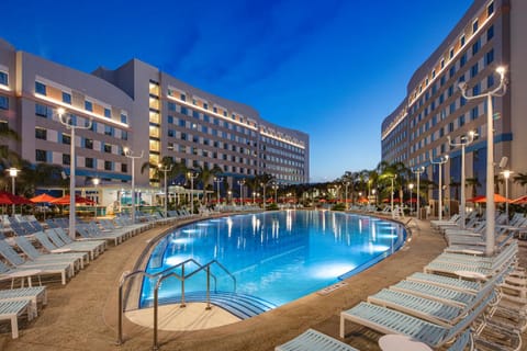 Universal's Endless Summer Resort - Surfside Inn and Suites Resort in Orlando