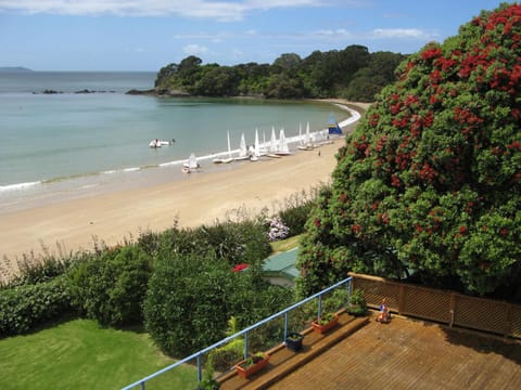 By the Bay Beachfront Apartments Apartment hotel in Northland