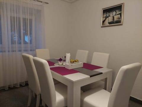 Apartman Amelaa Apartment in Lika-Senj County