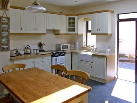 Kilkee Cottage House in County Clare